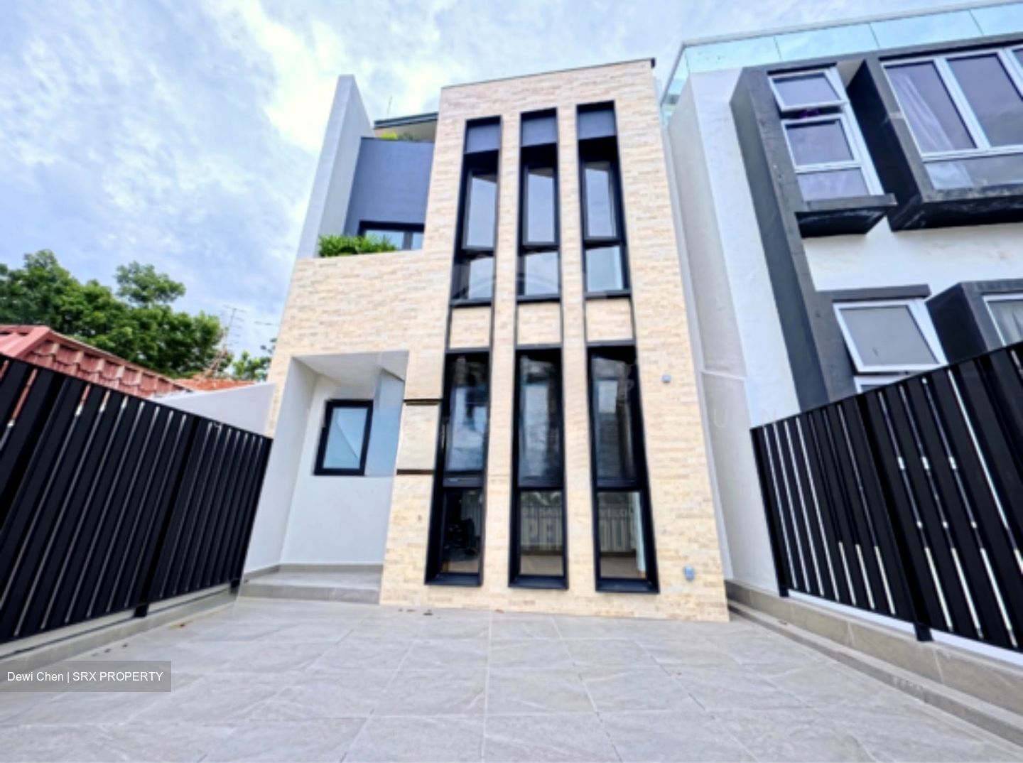 Joo Chiat Place (D15), Terrace #491248101